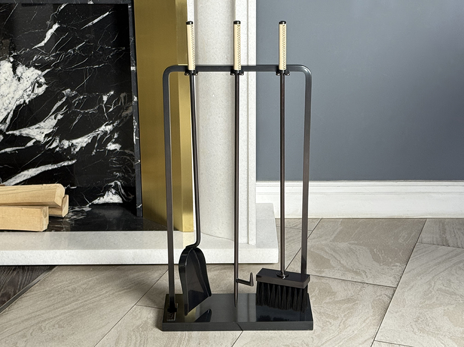 Каминный набор FURNITEK FG-05025 чернёная полированная латунь