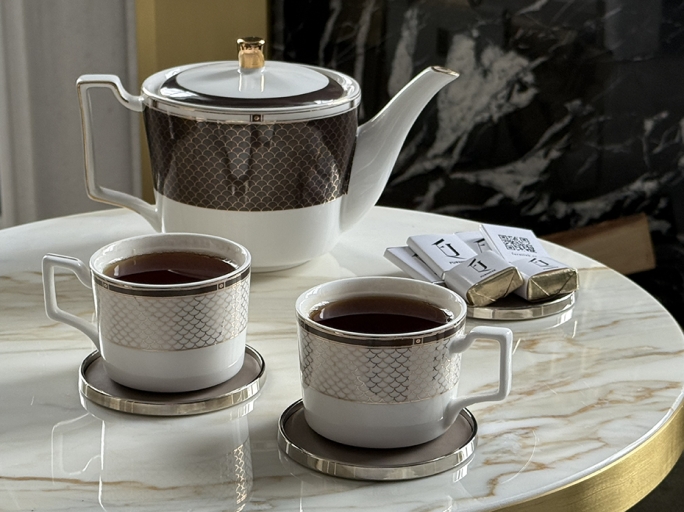 Набор премиальных костеров из натуральной кожи FURNITEK FG-418 (5шт) цвет серый