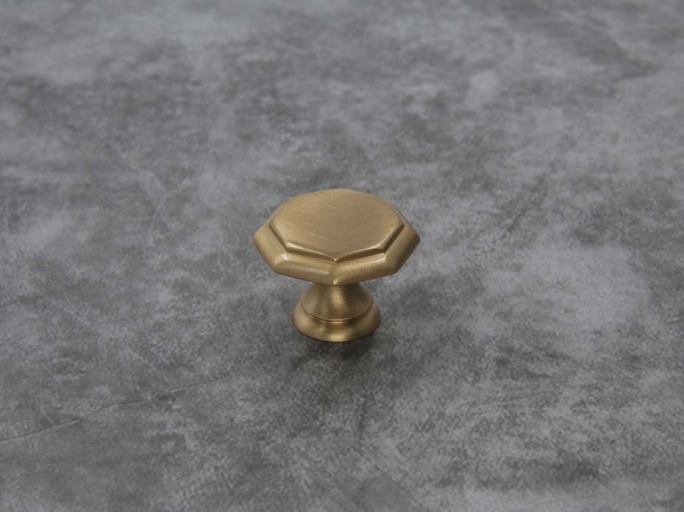 Мебельная ручка Enrico Cassina 146 матовая латунь